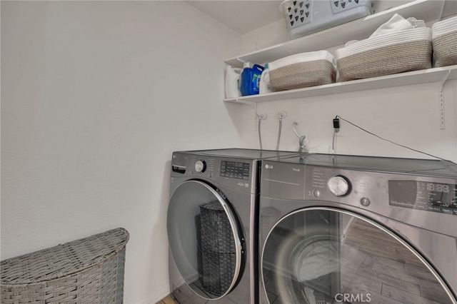 300 E Chestnut 205, Santa Ana, CA 92701