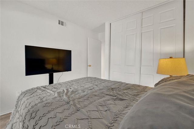 300 E Chestnut 205, Santa Ana, CA 92701