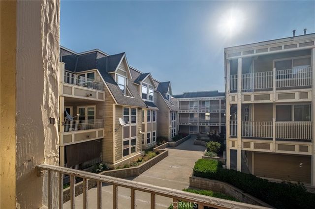 300 E Chestnut 205, Santa Ana, CA 92701