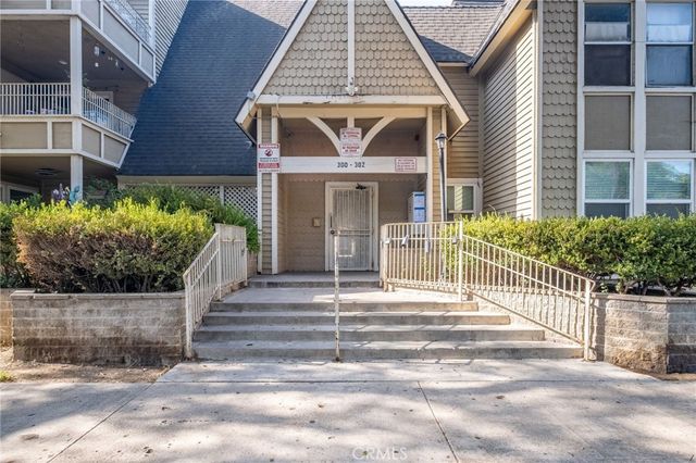 300 E Chestnut 205, Santa Ana, CA 92701