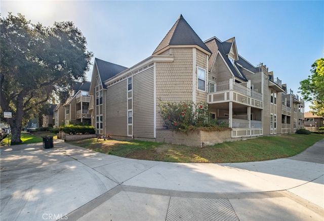 300 E Chestnut 205, Santa Ana, CA 92701