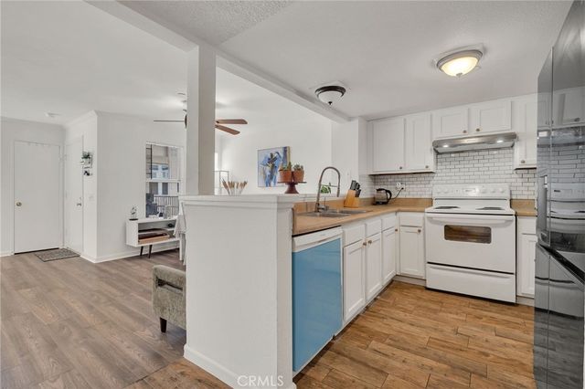 300 E Chestnut 205, Santa Ana, CA 92701