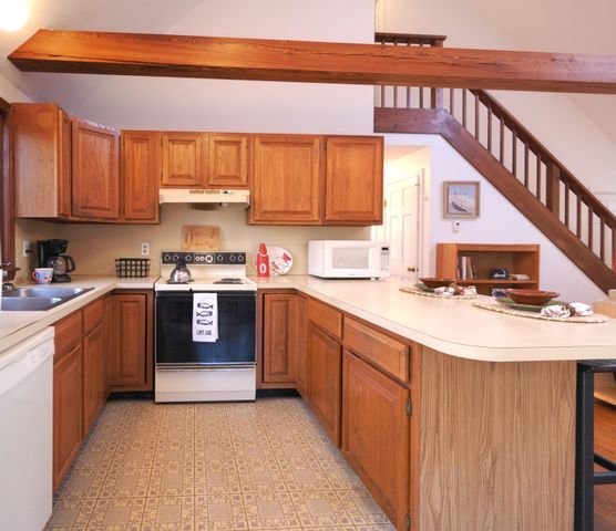 6 Hathorne Lane, Orleans, MA 02653