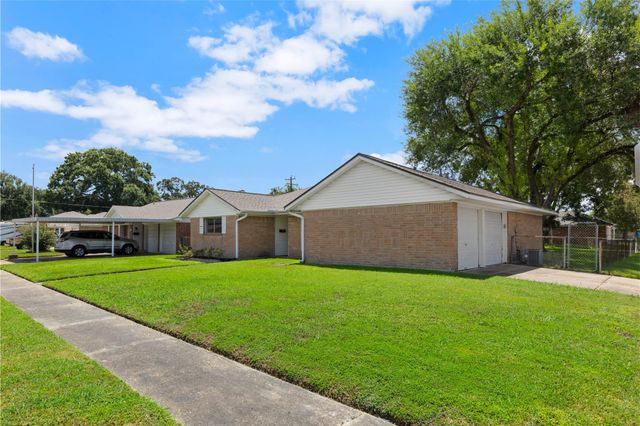 1101 E Rutgers Lane, Deer Park, TX 77536