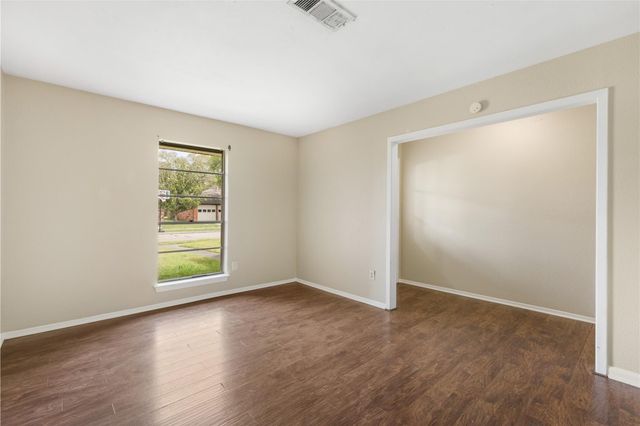 1101 E Rutgers Lane, Deer Park, TX 77536
