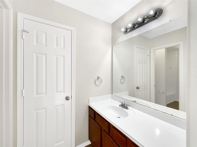 7 Huntington Bend Drive, Manvel, TX 77578