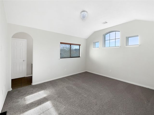 7 Huntington Bend Drive, Manvel, TX 77578