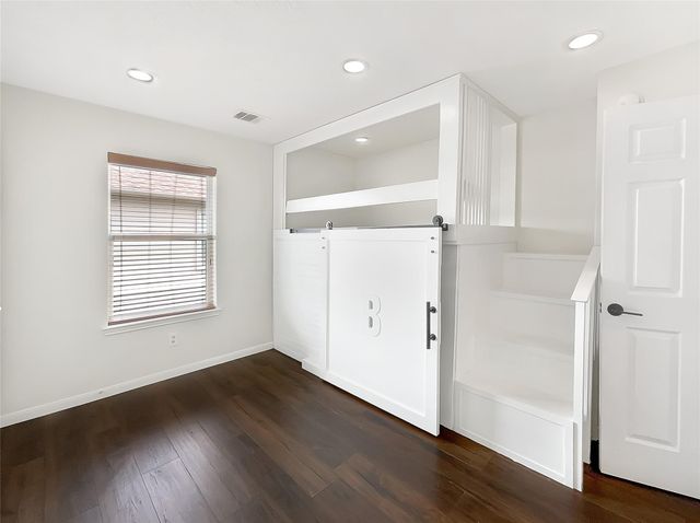 7 Huntington Bend Drive, Manvel, TX 77578