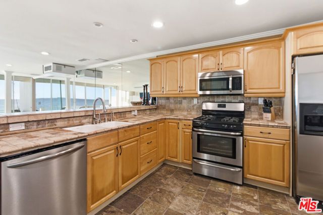20456 Pacific Coast Highway, Malibu, CA 90265