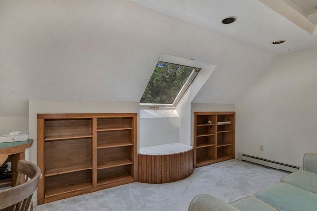2 Sharon Ln, Sandwich, MA 02644