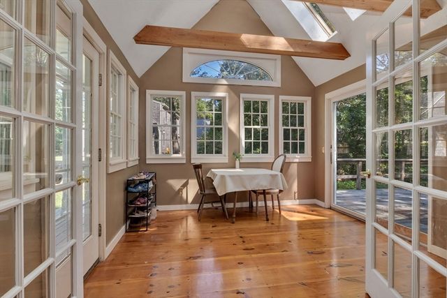 2 Sharon Ln, Sandwich, MA 02644