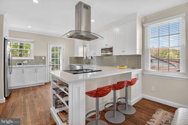 7258 15TH PL NW, Washington, DC 20012