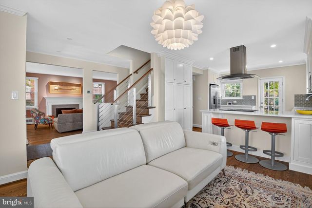 7258 15TH PL NW, Washington, DC 20012