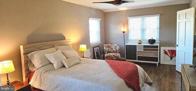 7258 15TH PL NW, Washington, DC 20012