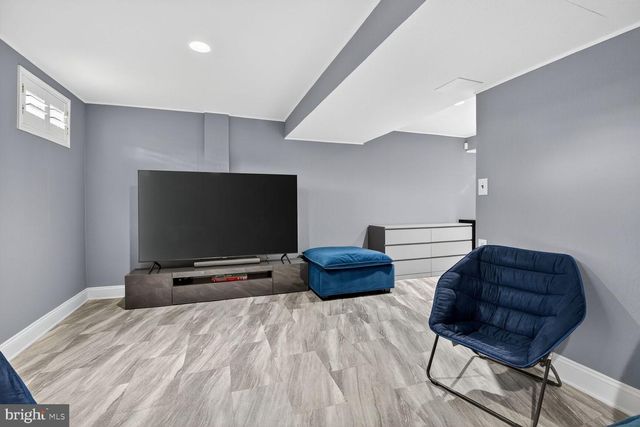 7258 15TH PL NW, Washington, DC 20012