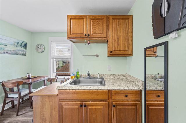 401 West Elm Street, East Rochester, NY 14445