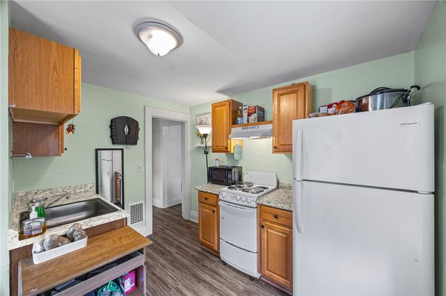 401 West Elm Street, East Rochester, NY 14445
