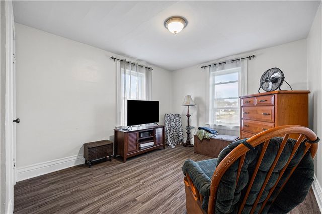 401 West Elm Street, East Rochester, NY 14445