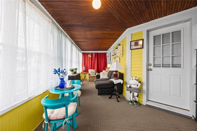 401 West Elm Street, East Rochester, NY 14445