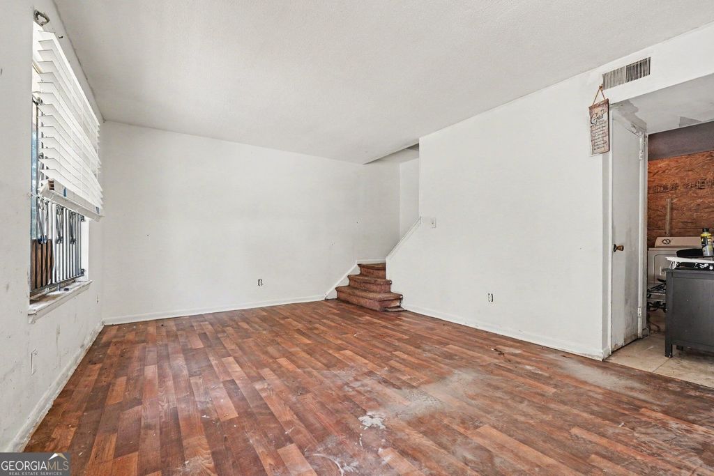 17 Peyton Place SW, Atlanta, GA 30311 — photo 2