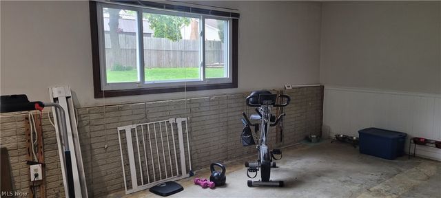 157 Hemlock Drive, Elyria, OH 44035