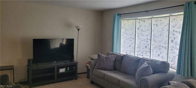 157 Hemlock Drive, Elyria, OH 44035