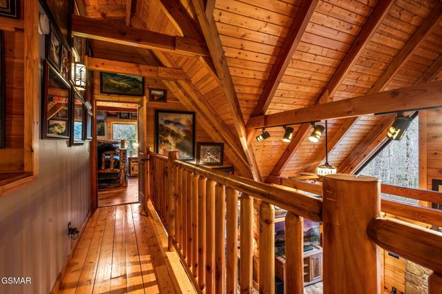1903 Waters End Road, Walland, TN 37886