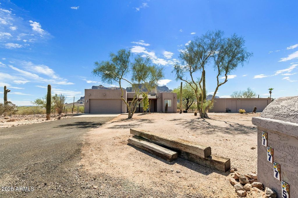 1775 N MOUNTAIN VIEW Road, Apache Junction, AZ 85119