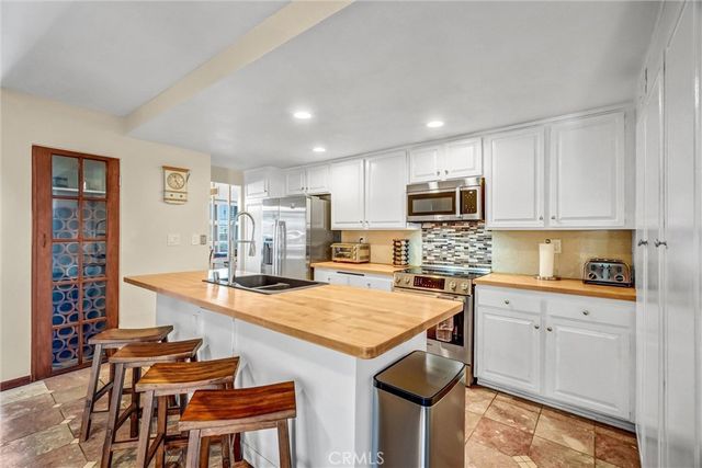 16592 Tiburon Place, Huntington Beach, CA 92649