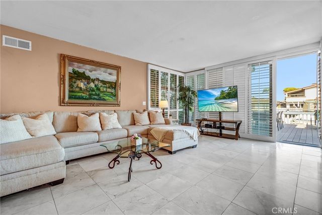 16592 Tiburon Place, Huntington Beach, CA 92649
