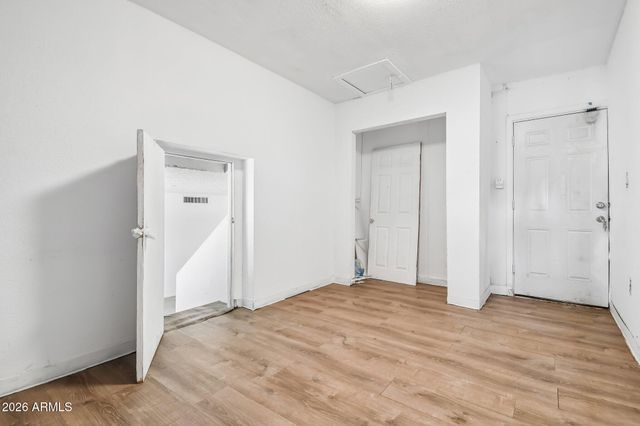 7607 W OSBORN Road, Phoenix, AZ 85033
