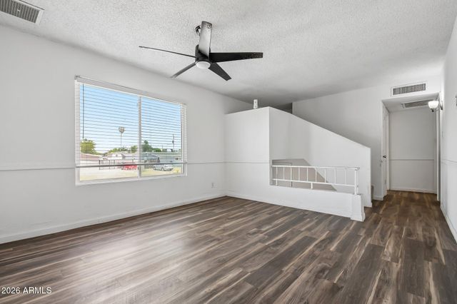 7607 W OSBORN Road, Phoenix, AZ 85033