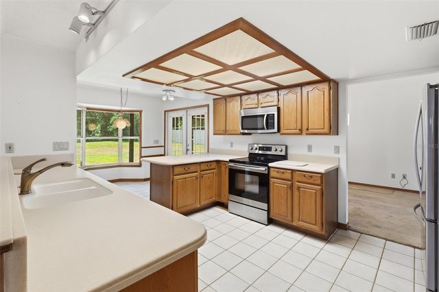 417 GLEN ABBEY LANE, Debary, FL 32713