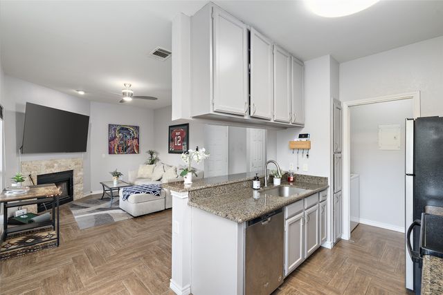 7340 Skillman Street 1113, Dallas, TX 75231