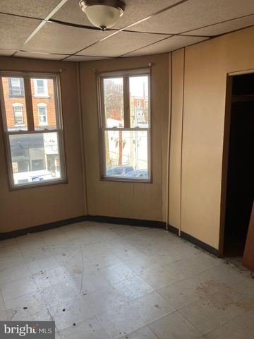 5542 LANSDOWNE AVE, Philadelphia, PA 19131