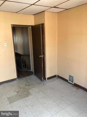 5542 LANSDOWNE AVE, Philadelphia, PA 19131