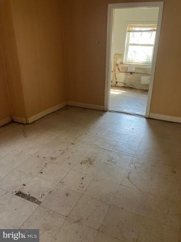 5542 LANSDOWNE AVE, Philadelphia, PA 19131