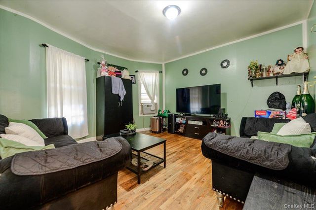 719 Van Nest Avenue, Bronx, NY 10462