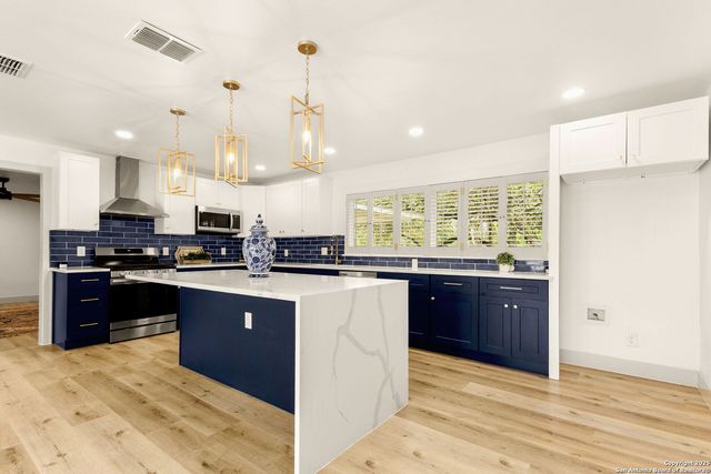 446 Forrest Hill, San Antonio, TX 78209