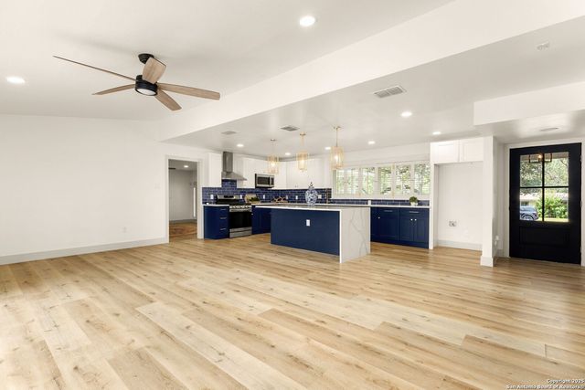 446 Forrest Hill, San Antonio, TX 78209
