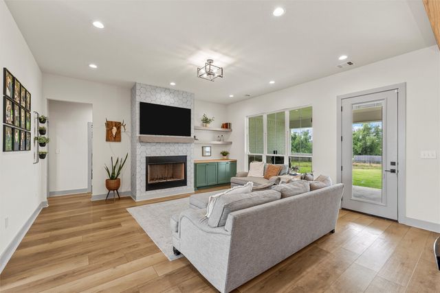 3018 Mockingbird Lane, Moody, TX 76557