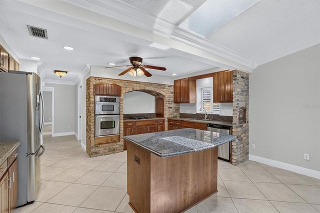 306 OAK ESTATES DRIVE, Orlando, FL 32806