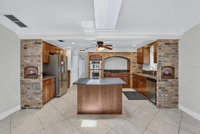 306 OAK ESTATES DRIVE, Orlando, FL 32806