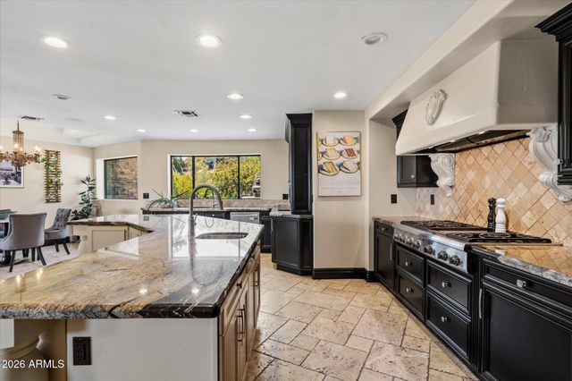 7525 N CLEARWATER Parkway, Paradise Valley, AZ 85253