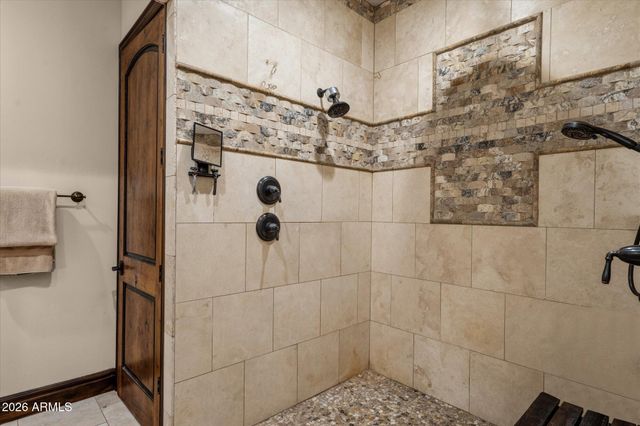 7525 N CLEARWATER Parkway, Paradise Valley, AZ 85253