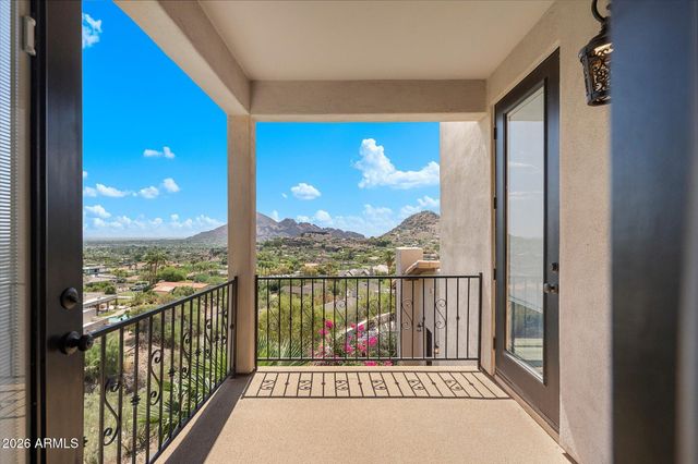 7525 N CLEARWATER Parkway, Paradise Valley, AZ 85253