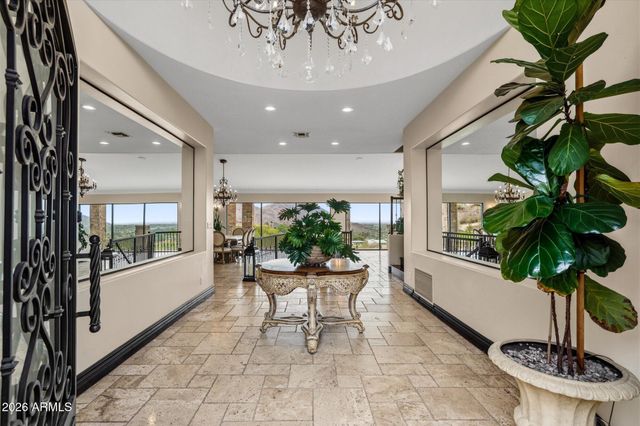 7525 N CLEARWATER Parkway, Paradise Valley, AZ 85253