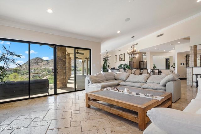 7525 N CLEARWATER Parkway, Paradise Valley, AZ 85253