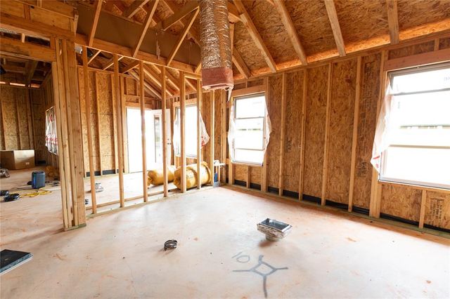 12217 SW 32nd Place, Yukon, OK 73099