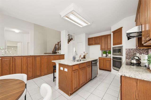 2337 Ravenhurst Drive, Plano, TX 75025